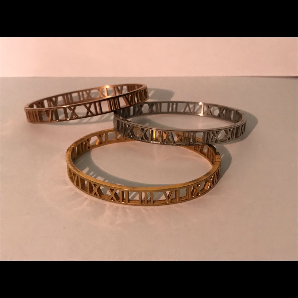 Cute Luxury Minimalist Roman Numeral Bracelets Multiple Colors